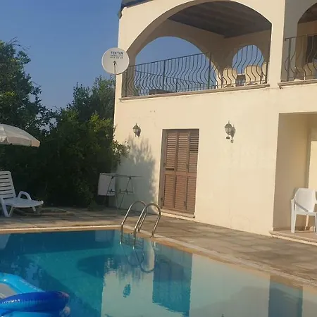 Mountain Breeze - Kyrenia *